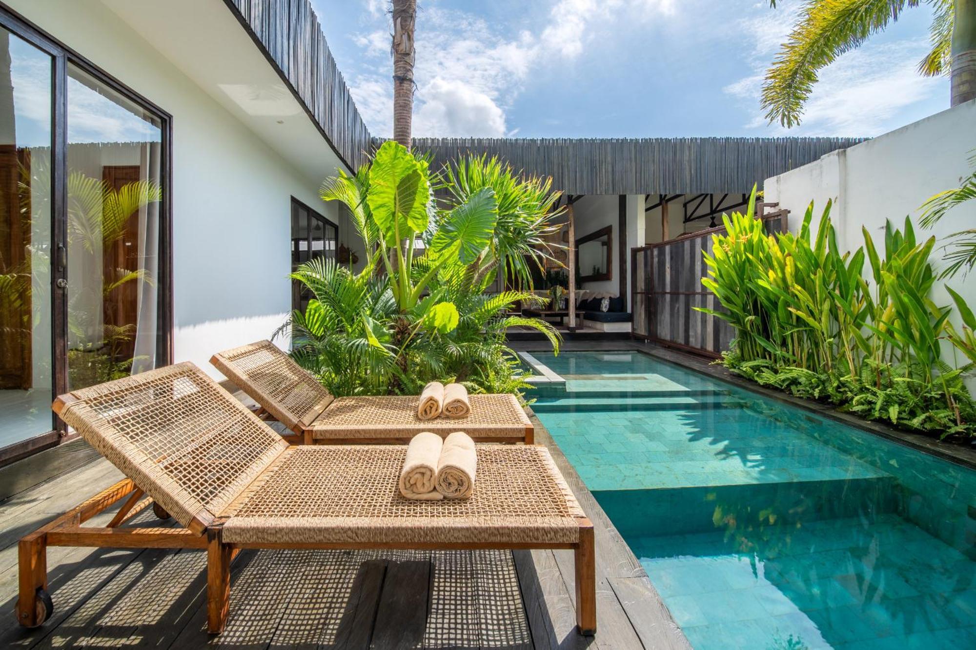 Villa Yogi Surf 3 Canggu Exterior photo